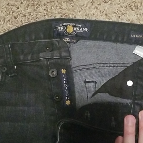 Shorts - Picture 2 of 4